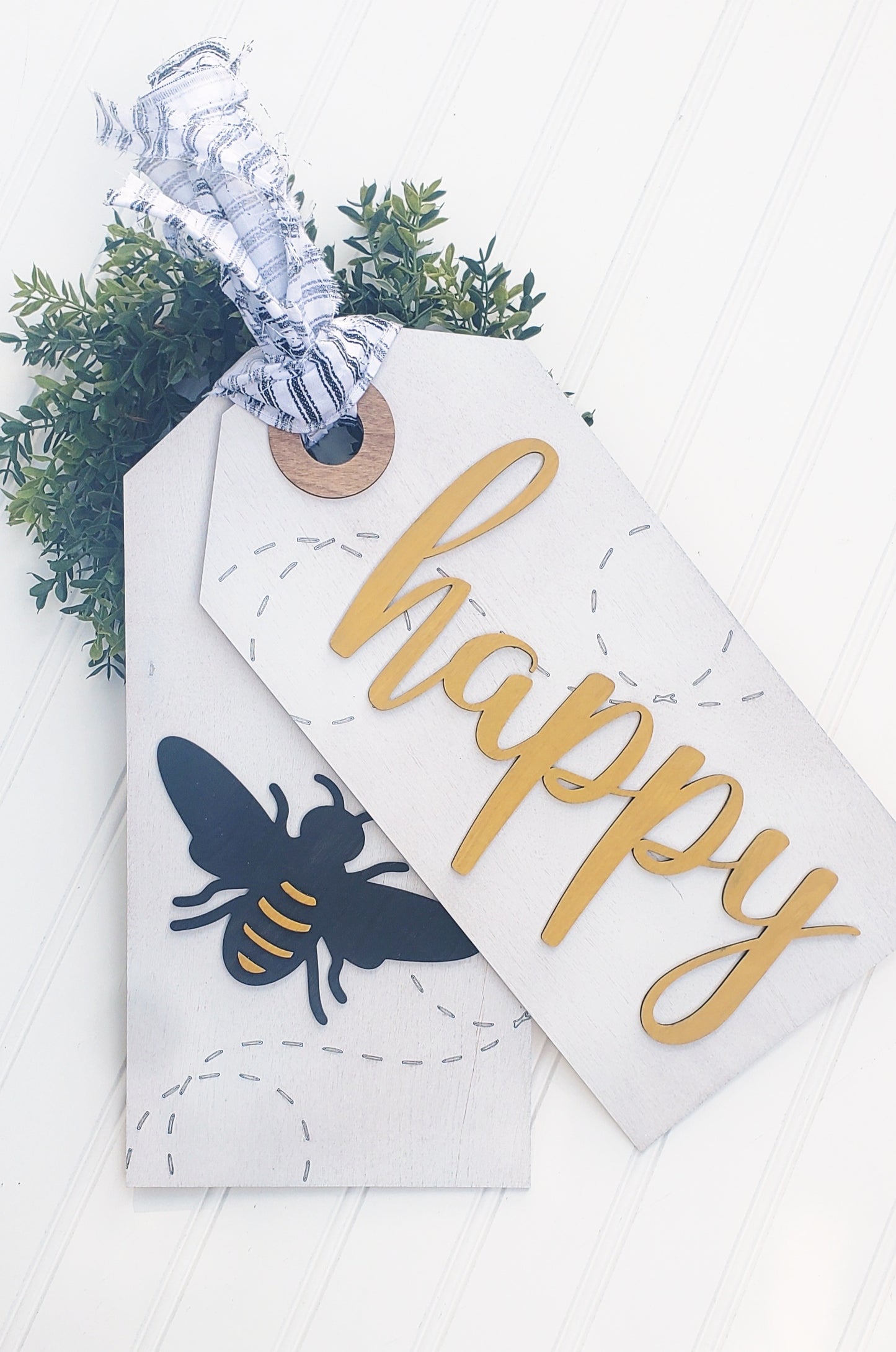 Buzzing Bee Door Hanger
